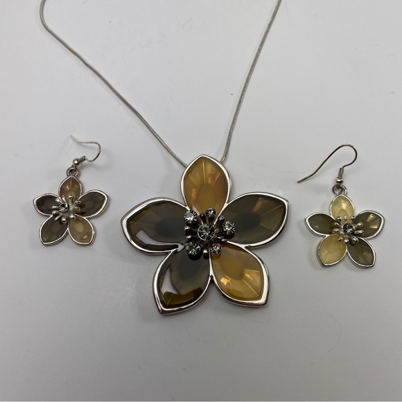 Stain Glass Style Necklace and Earring Set - Picture 9 of 16